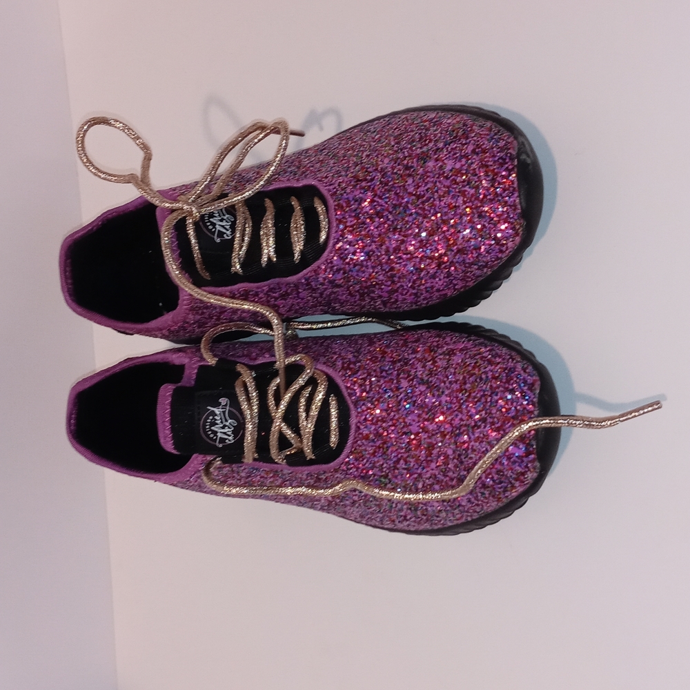 Fuchsia/Black glitter sneakers